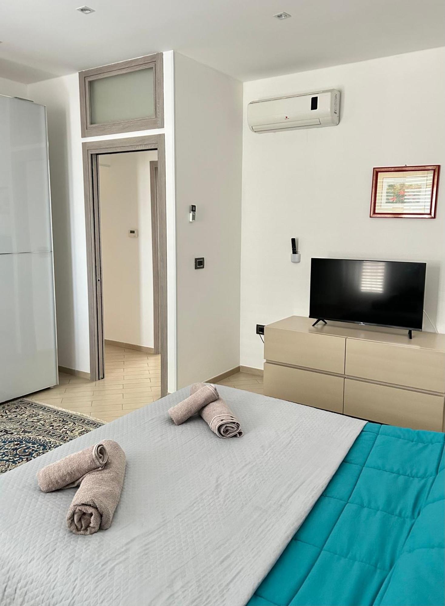 Refresh House Apartamento Brindisi Exterior foto